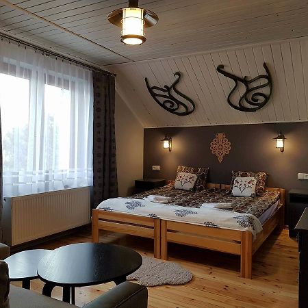 Koliba Nad Bialka Czarna Gora Bed & Breakfast Exterior photo