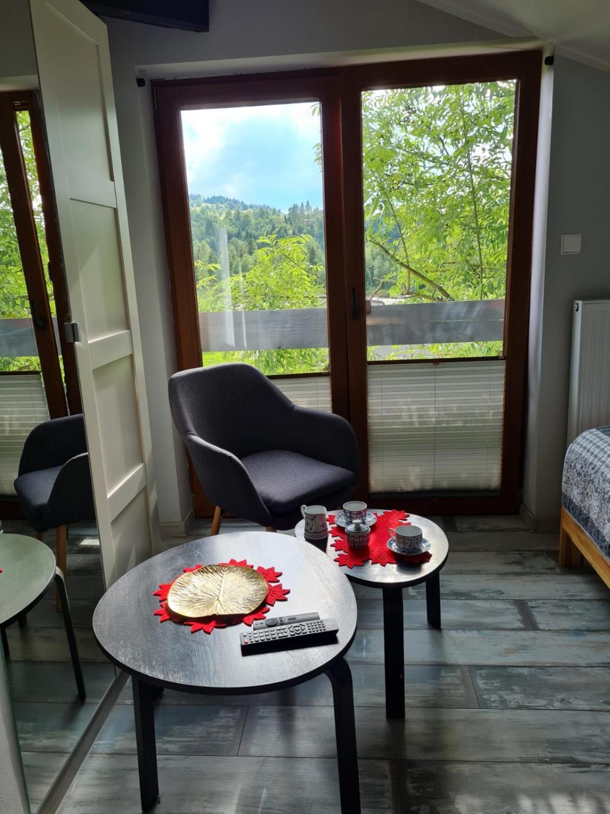 Koliba Nad Bialka Czarna Gora Bed & Breakfast Exterior photo